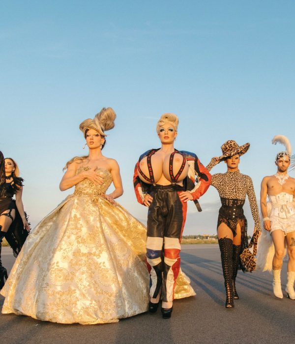 Carnivale Royale Berlin: Glitzer, Drag und moderner Zirkus im Chamäleon